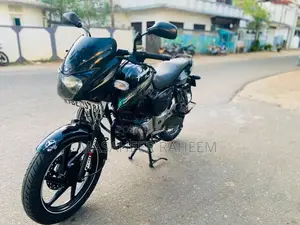 Bajaj Pulsar 150 2016