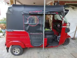Bajaj RE 2018