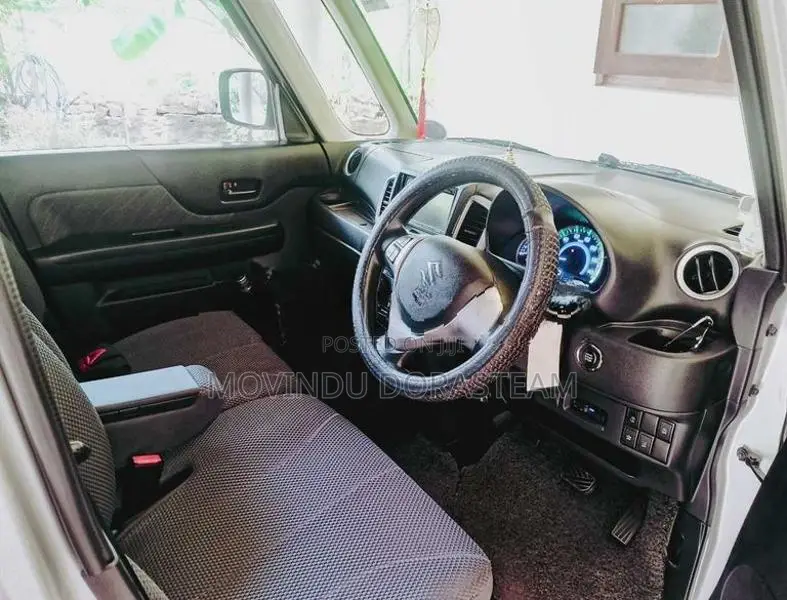 Suzuki Spacia 2017