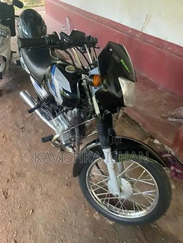 Bajaj CT100 ct 100 2014