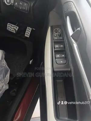 New Kia Sonet 1.0 Petrol FWD 2025 Maroon