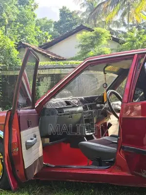 Mitsubishi Lancer Box B11 C12 1982