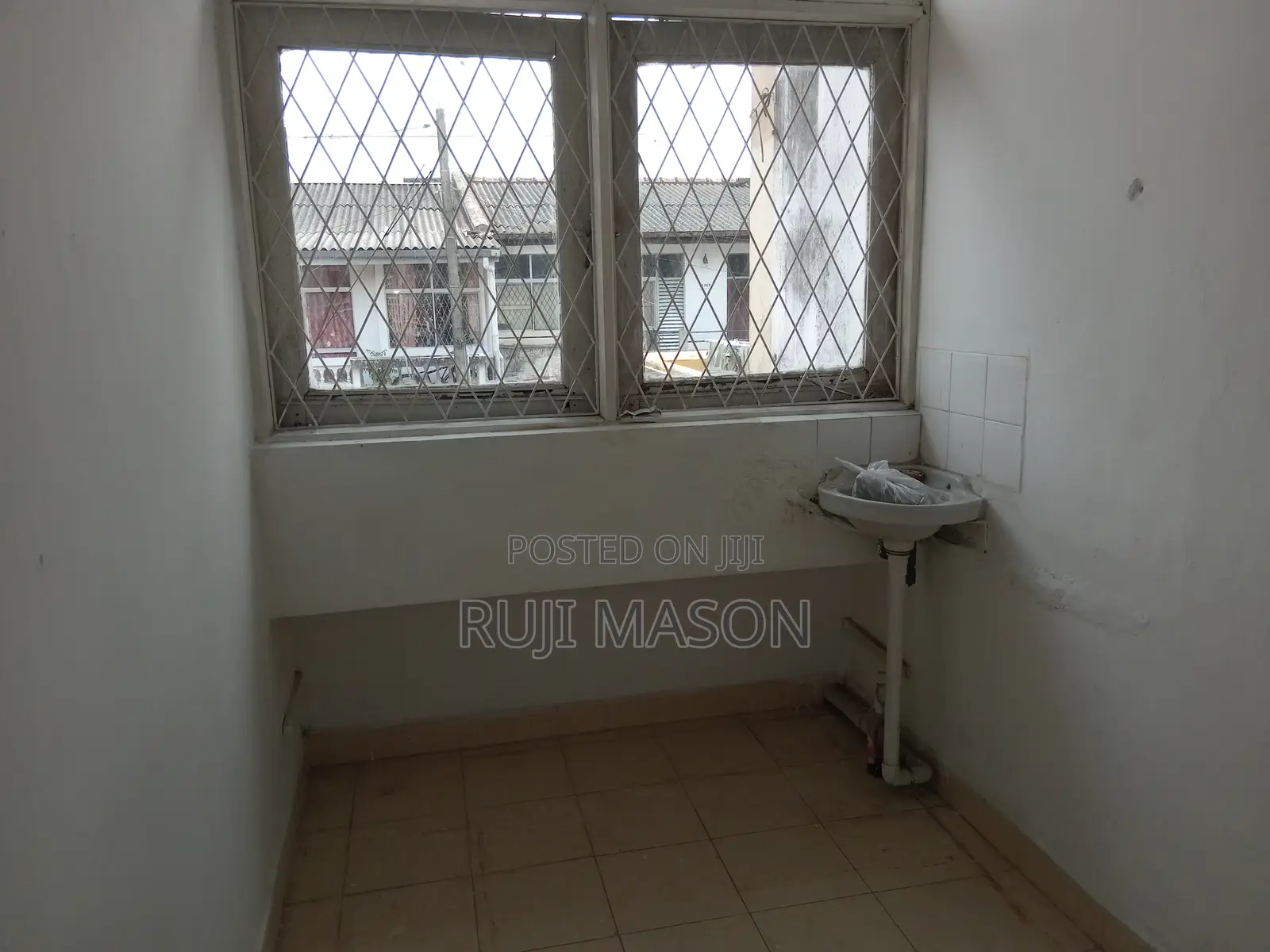 2bdrm House in Upstair Entry House, Kottawa for sale