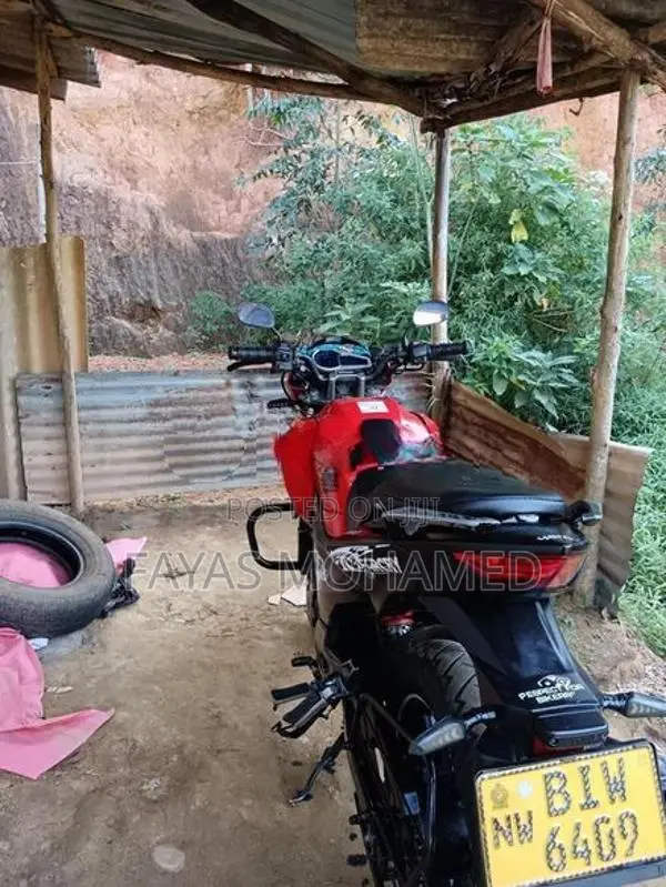 Hero Hunk 200R 2019