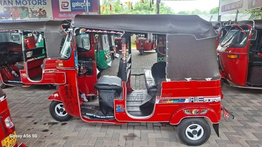 Bajaj RE 4 Stroke 2015