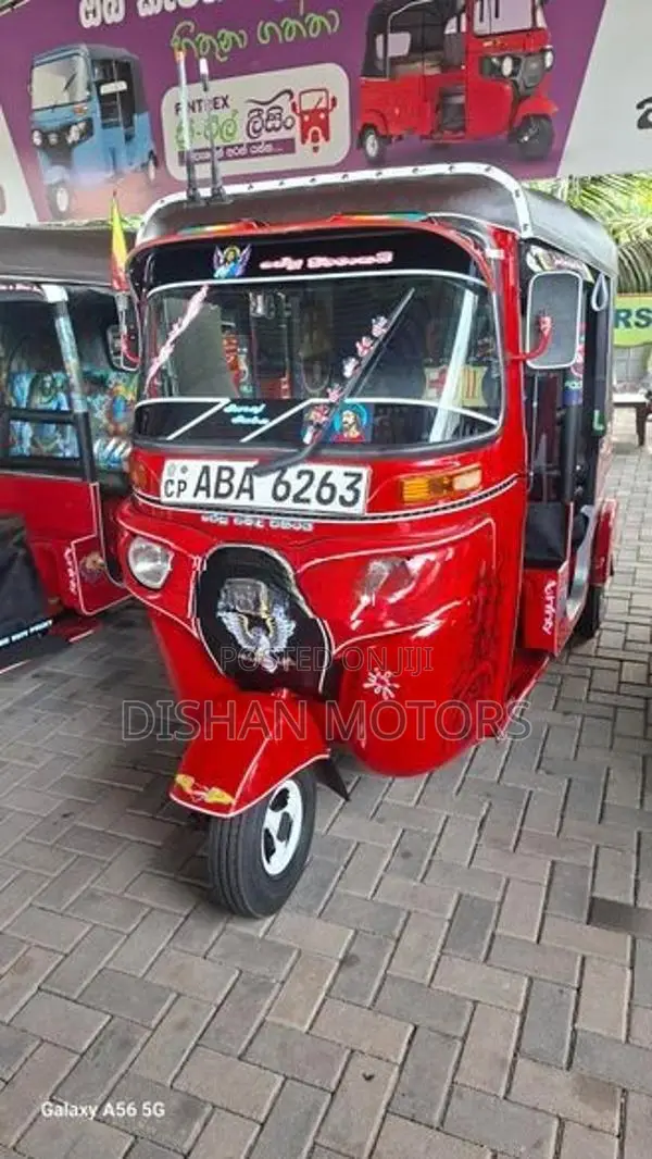Bajaj RE 4 Stroke 2015