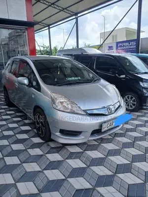Honda Fit Shuttle GP2 2013