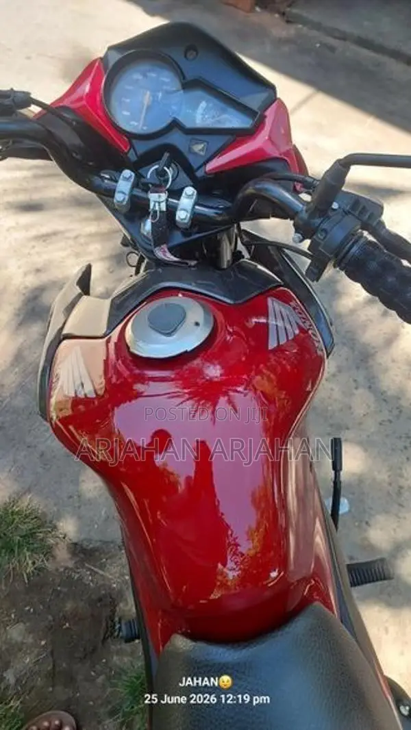Honda Twister 2012