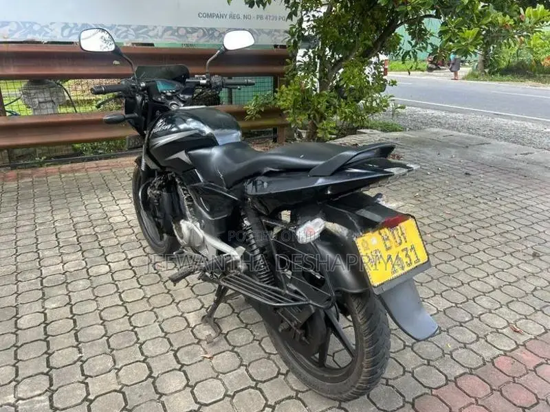 Bajaj Pulsar 150 2016
