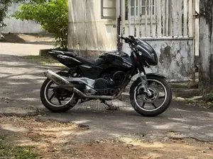 Bajaj Pulsar 200 2009