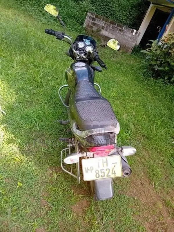 Bajaj Platina 2006