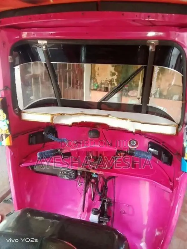 Bajaj RE 2 Stroke 2006