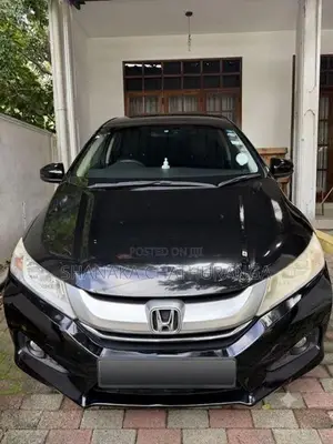 Honda Grace 2014