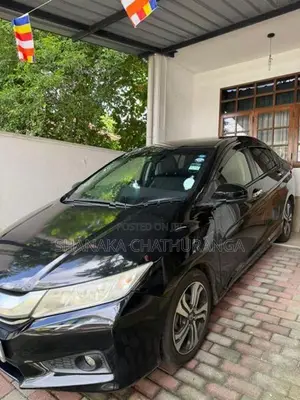 Honda Grace 2014