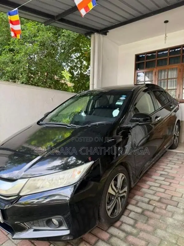 Honda Grace 2014