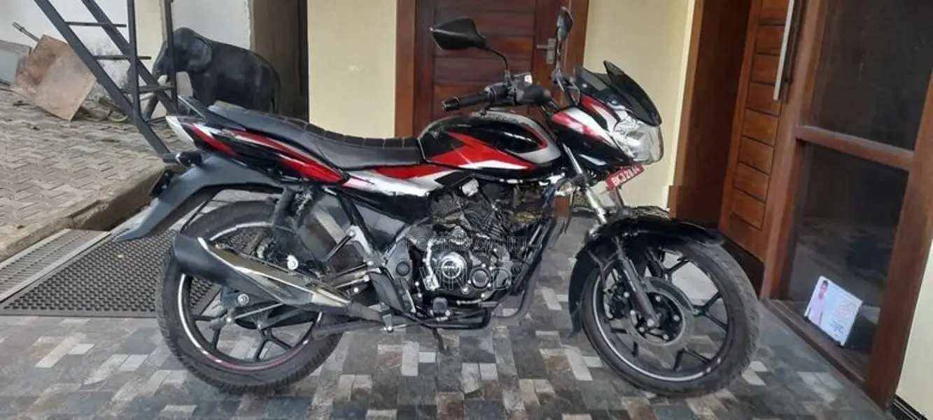 Bajaj Discover 125 2025 Version