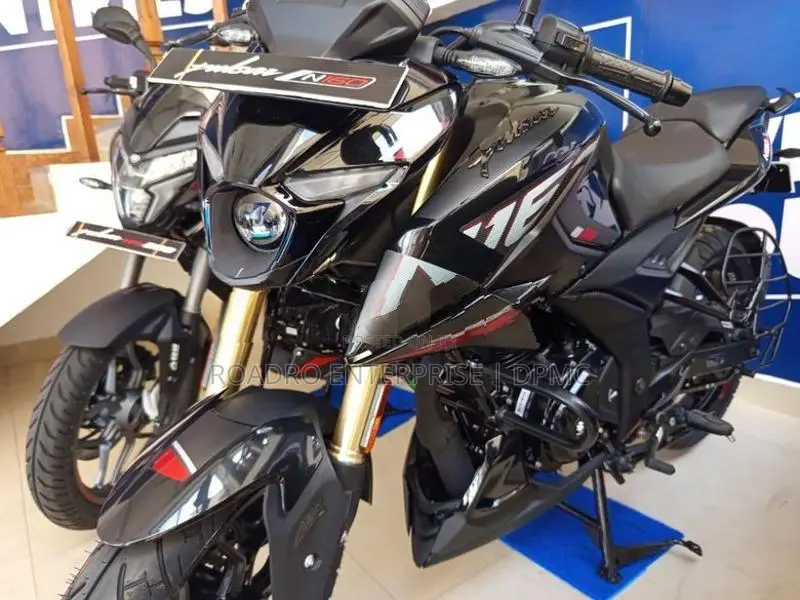 Bajaj Pulsar N160 Premium 2026
