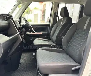 Toyota Roomy Custom G 2025