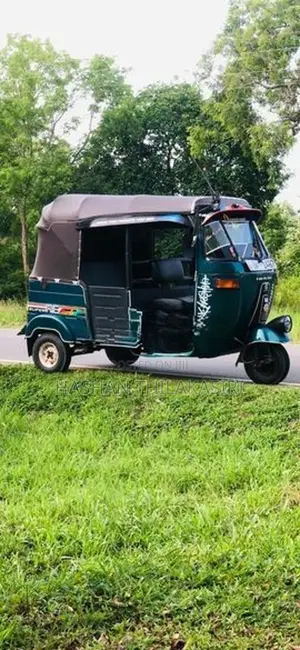 Bajaj RE 2004