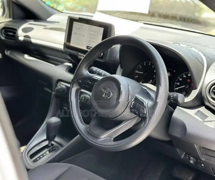 Toyota Yaris X Limited 2025