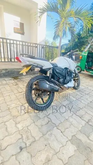 TVS Apache 180 2016