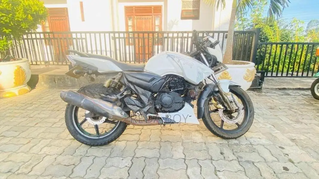 TVS Apache 180 2016