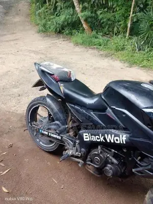 Bajaj Pulsar AS 150 1 2016