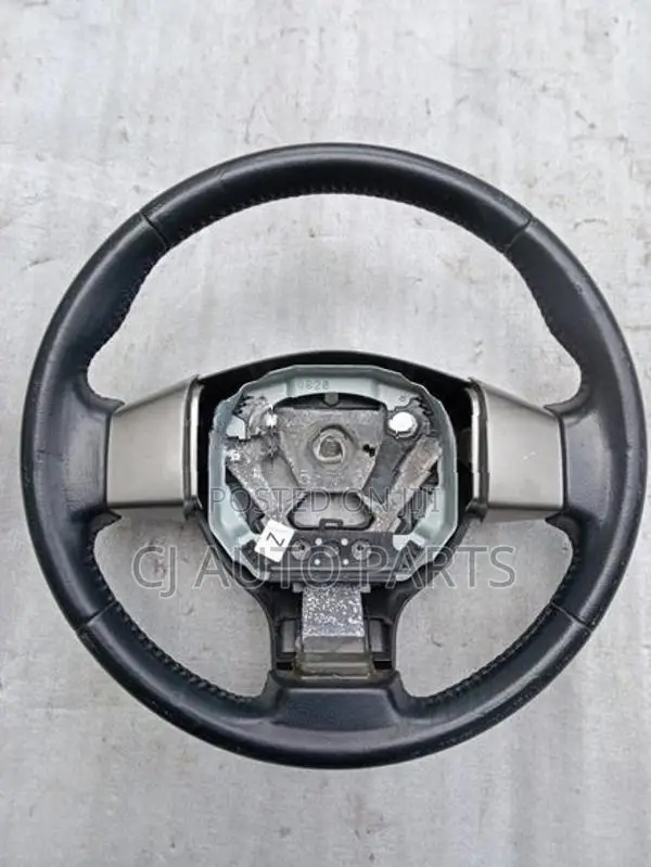 Nissan Tiida Steering Wheel