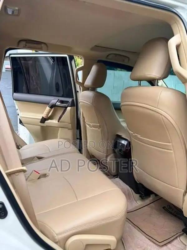 Toyota Land Cruiser Prado TX 150 2016