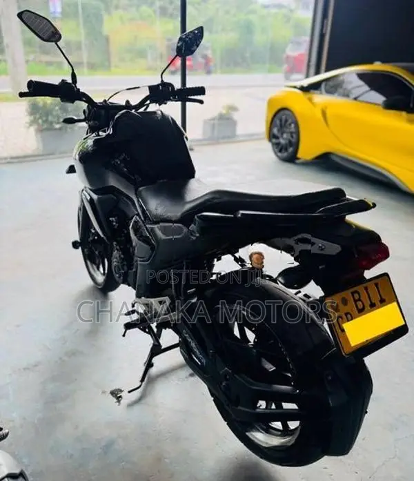 Yamaha FZS V3 Black Shine 2019