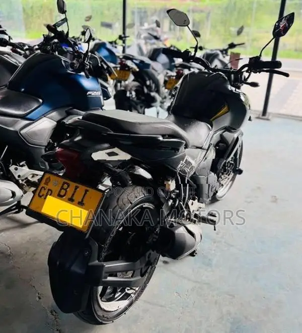 Yamaha FZS V3 Black Shine 2019