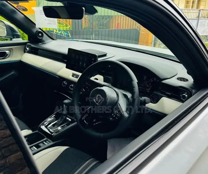 Honda Vezel Z Play Premium 2026