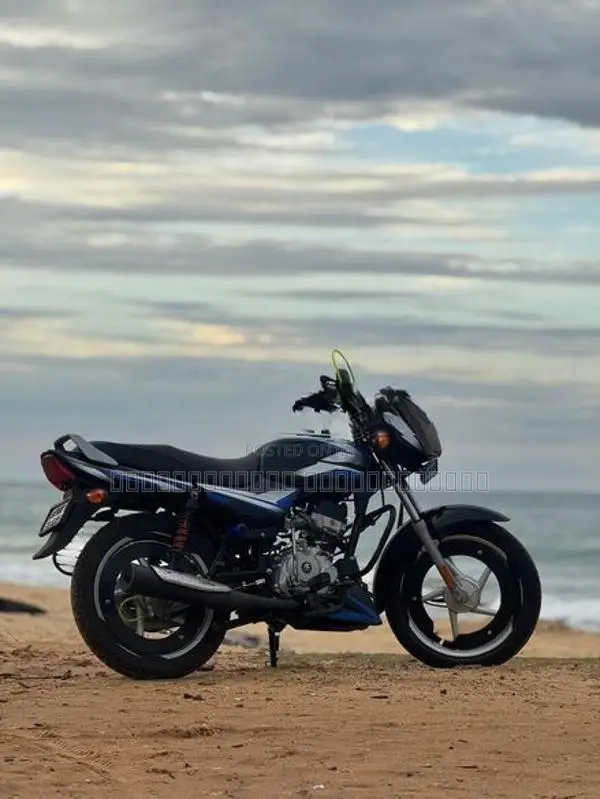Bajaj CT100 2026
