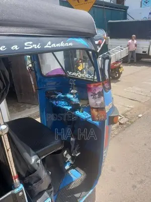 Bajaj RE 1995