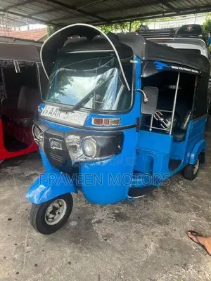 Bajaj RE 4Stroke 2014