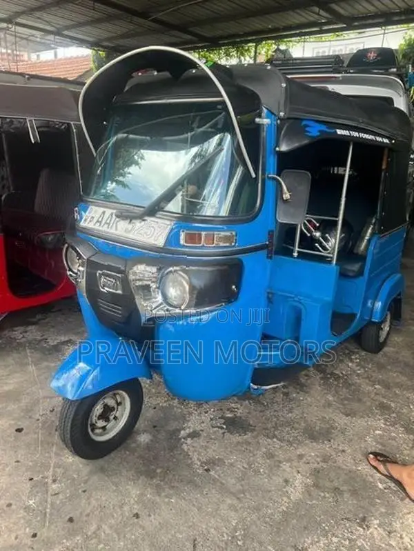 Bajaj RE 4Stroke 2014