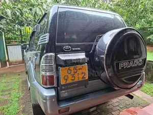 Toyota Land Cruiser Prado 2000