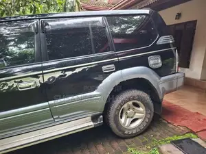 Toyota Land Cruiser Prado 2000