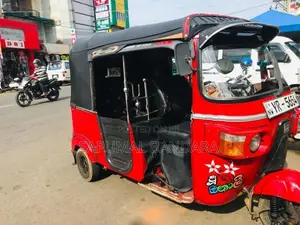 Bajaj RE 4stroke 2011