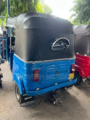 Bajaj RE 4Stroke 2014
