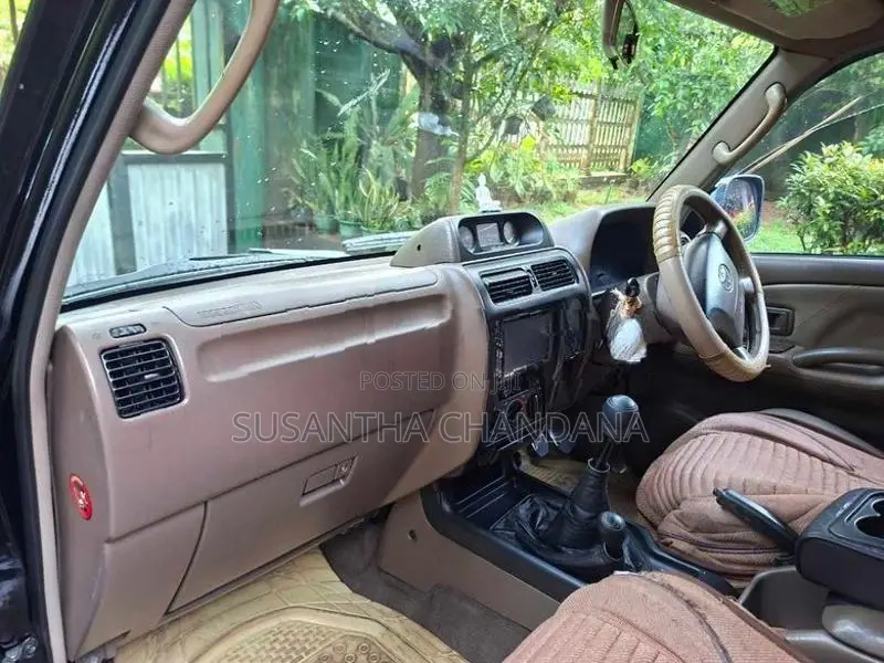 Toyota Land Cruiser Prado 2000