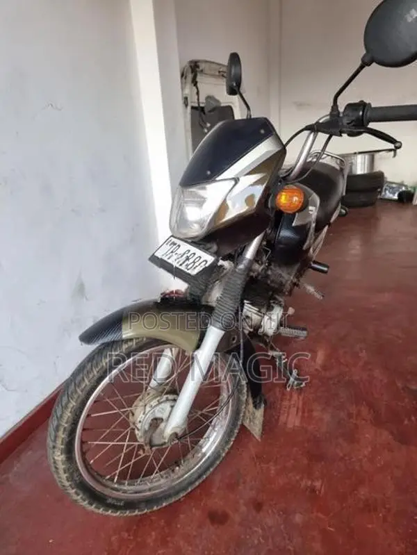Bajaj CT100 2007