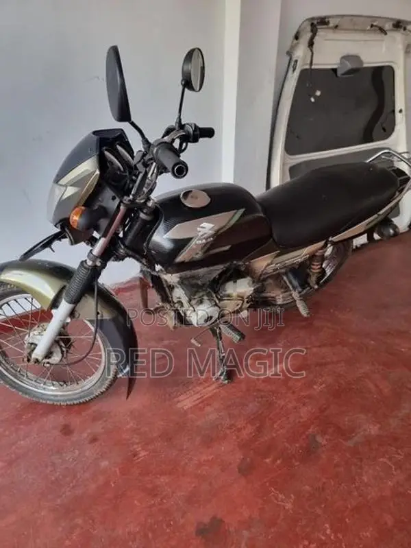 Bajaj CT100 2007