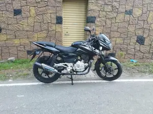 Bajaj Pulsar 180 2013