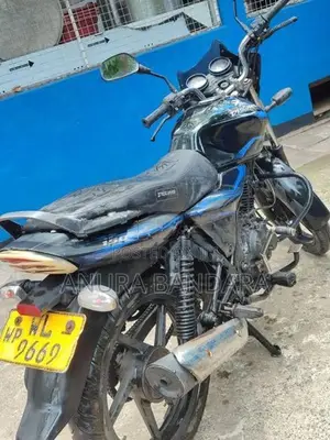 Bajaj Discover 150 2014