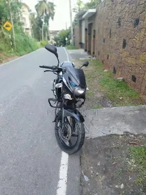 Bajaj Pulsar 180 2013