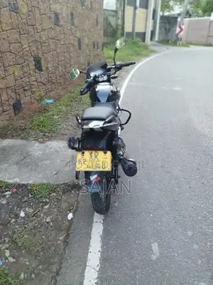 Bajaj Pulsar 180 2013
