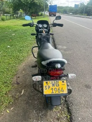 Bajaj Platina 2011