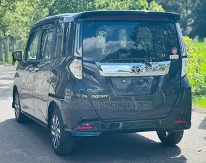 Toyota Roomy Custom G 2025
