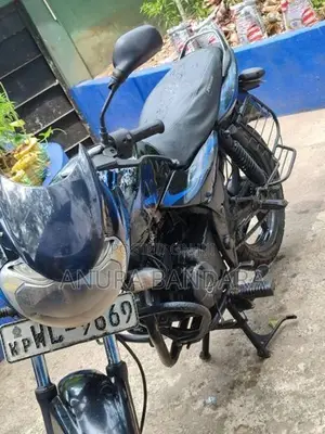 Bajaj Discover 150 2014